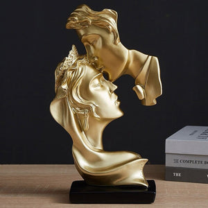 Kiss Of Love Sculpture